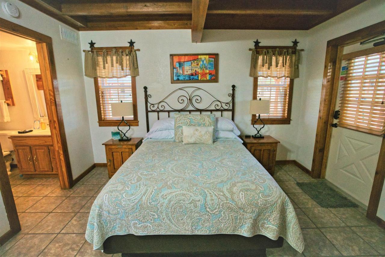 ניו בראונפלס Gruene Cottages מראה חיצוני תמונה