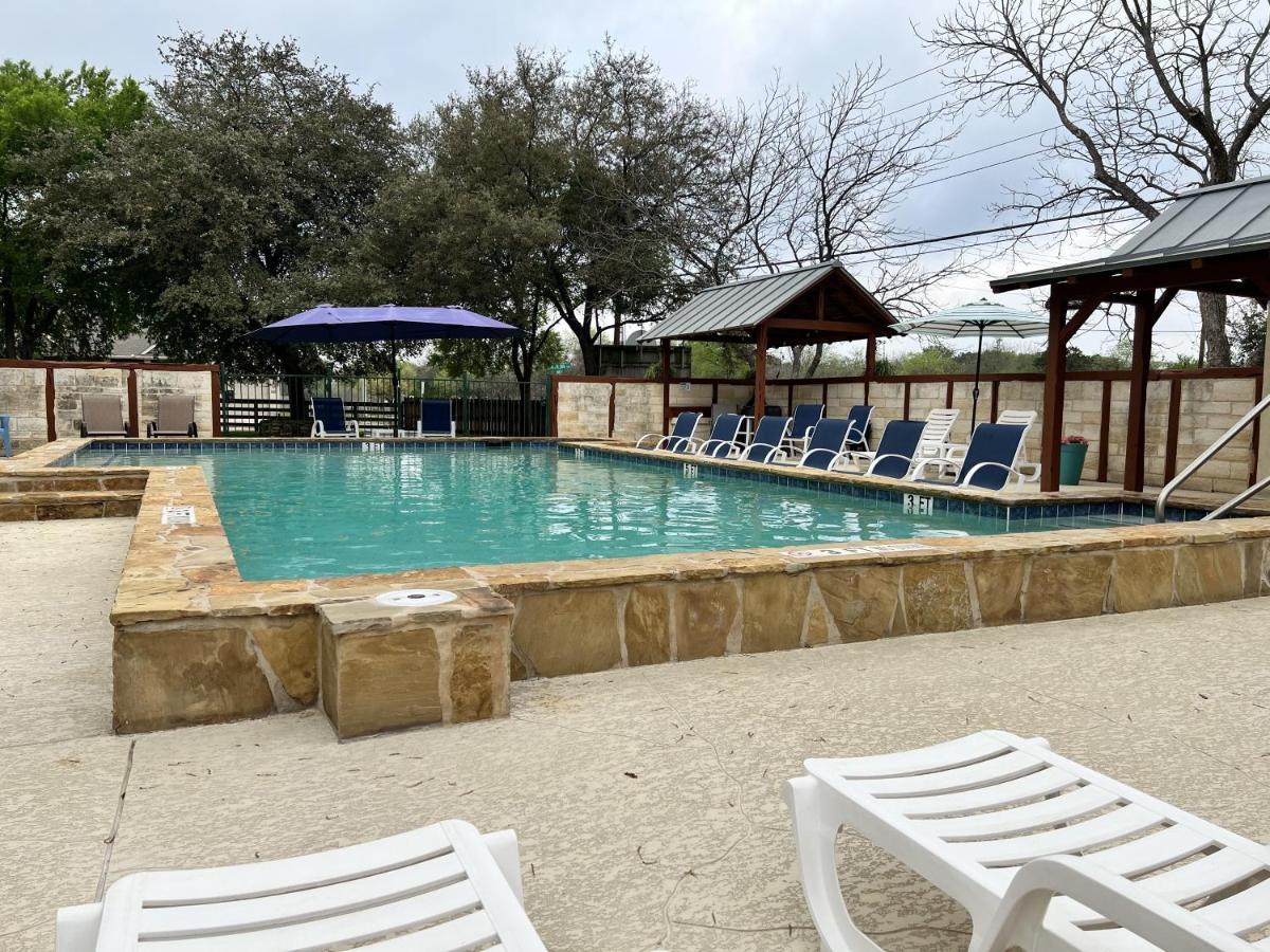 ניו בראונפלס Gruene Cottages מראה חיצוני תמונה