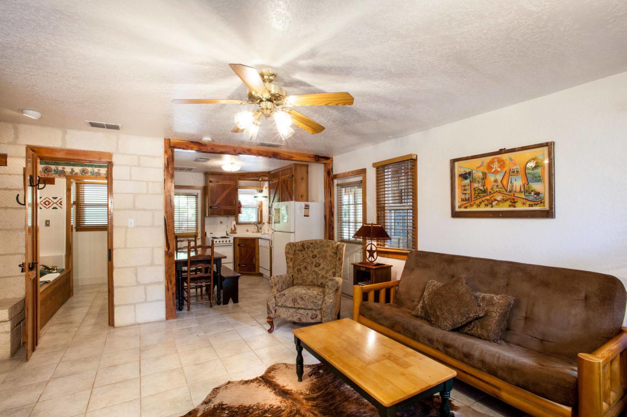 ניו בראונפלס Gruene Cottages מראה חיצוני תמונה