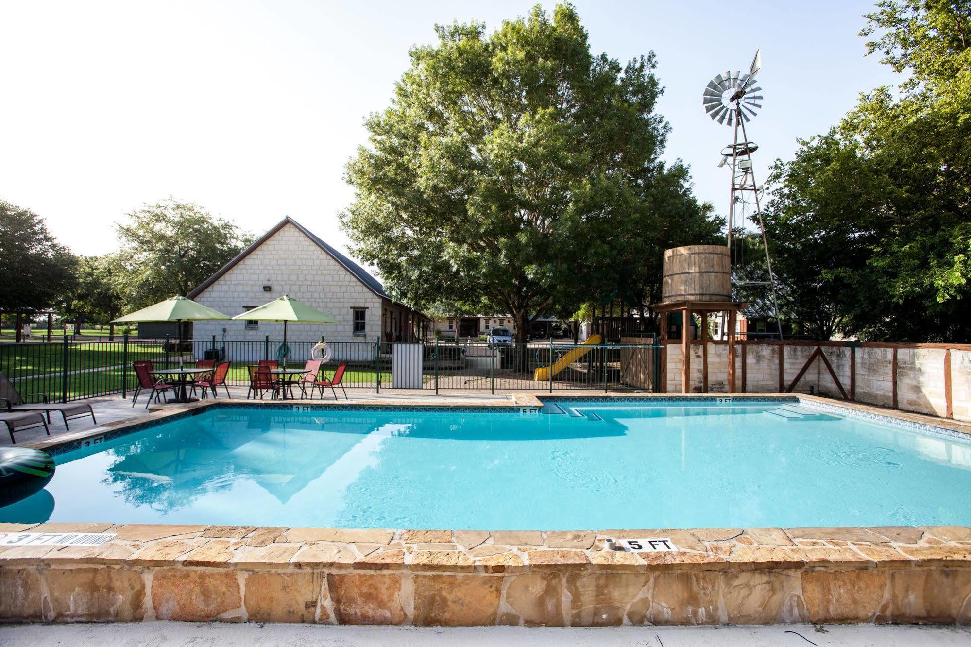 ניו בראונפלס Gruene Cottages מראה חיצוני תמונה