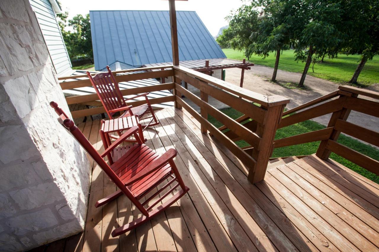 ניו בראונפלס Gruene Cottages מראה חיצוני תמונה